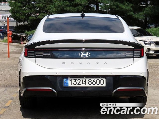 Hyundai Sonata The Edge (DN8) 2.0 Exclusive 2024 — фото 4