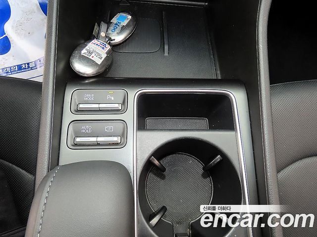 Hyundai Sonata The Edge (DN8) 2.0 Exclusive 2024 — фото 17