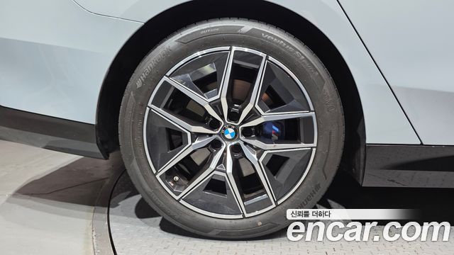 BMW 5 Series (G60) 520i M Sport 2025 — фото 5