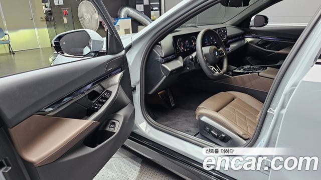 BMW 5 Series (G60) 520i M Sport 2025 — фото 10