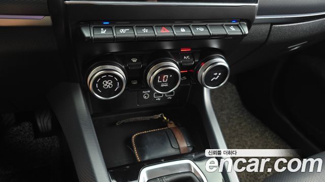 Renault Korea XM3 1.3 TCe RE Signature 2020 — фото 17