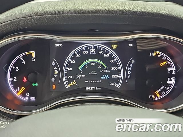 Jeep Grand Cherokee 3.0 Diesel Overland WK2 2015 — фото 6