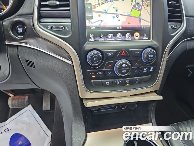 Jeep Grand Cherokee 3.0 Diesel Overland WK2 2015 — фото 10
