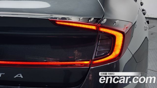 Hyundai Sonata (DN8) 1.6 Turbo Premium 2021 — фото 23