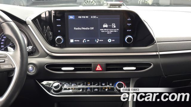 Hyundai Sonata (DN8) 2.0 Modern 2022 — фото 13