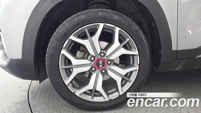 Kia Seltos Diesel 1.6 2WD Noblesse 2020 — фото 5