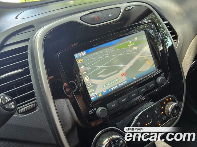 Renault Korea QM3 LE 2015 — фото 17