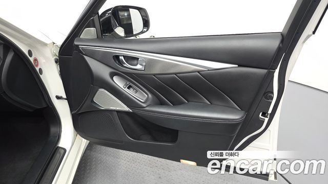 Infiniti Q50 3.5 Blue Sport Sensory 2019 — фото 24