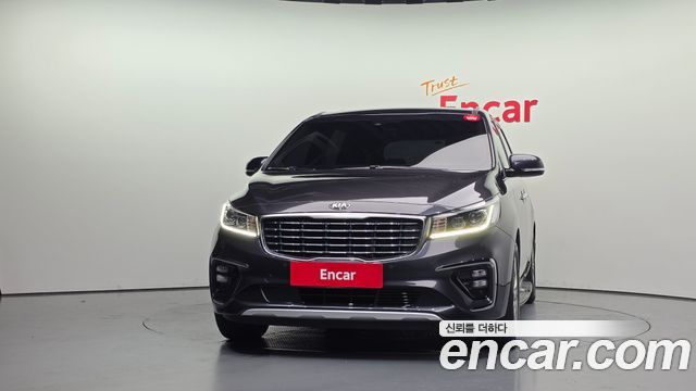 Kia Carnival 9-Seater Noblesse 2019 — фото 3