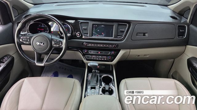 Kia Carnival 9-Seater Noblesse 2019 — фото 7