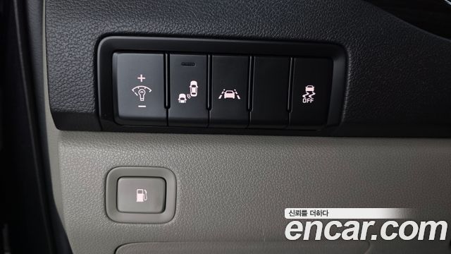 Kia Carnival 9-Seater Noblesse 2019 — фото 19