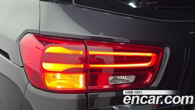 Kia Carnival 9-Seater Noblesse 2019 — фото 23