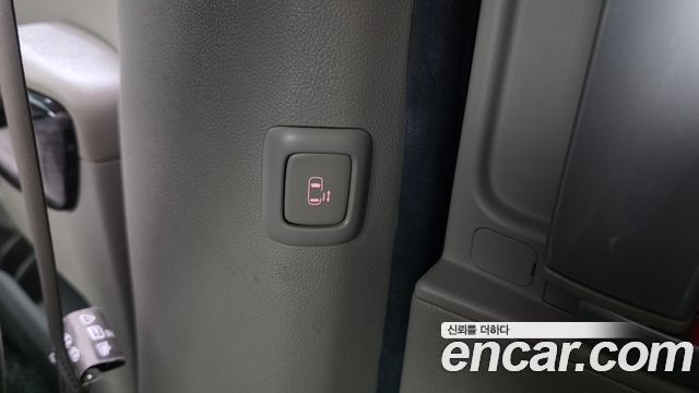 Kia Carnival 9-Seater Noblesse 2019 — фото 28