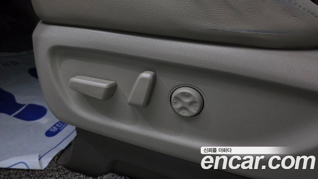 Kia Carnival 9-Seater Noblesse 2019 — фото 30
