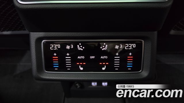 Audi e-tron 55 Quattro 2020 — фото 33