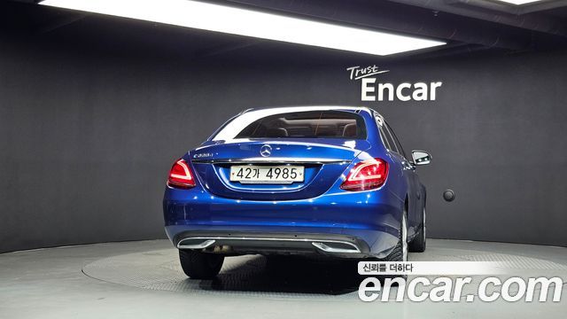 Mercedes-Benz C-Class (W205) C220 d Avantgarde 2019 — фото 4