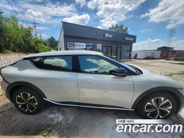 Kia EV6 Standard Light 2023 — фото 6