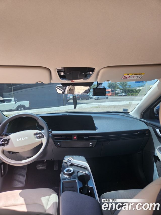 Kia EV6 Standard Light 2023 — фото 15