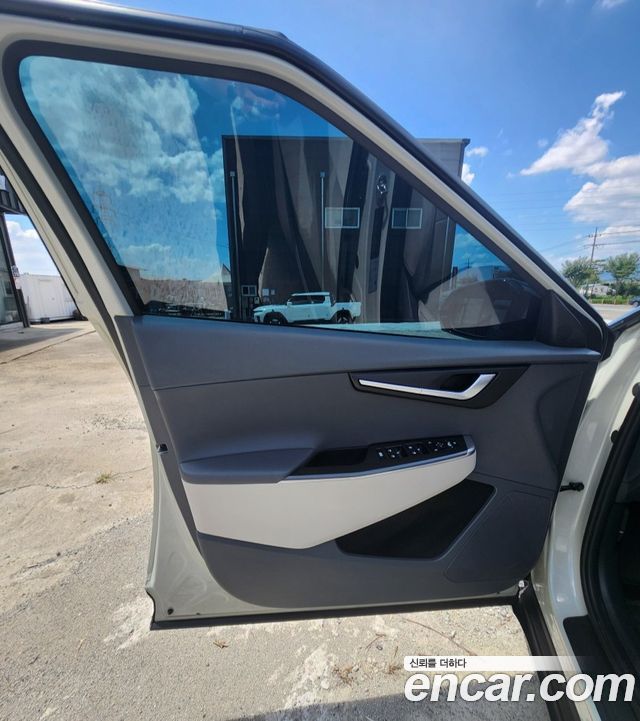 Kia EV6 Standard Light 2023 — фото 19
