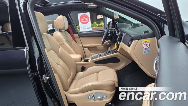 Porsche Macan 2.0 95B 2021 — фото 11