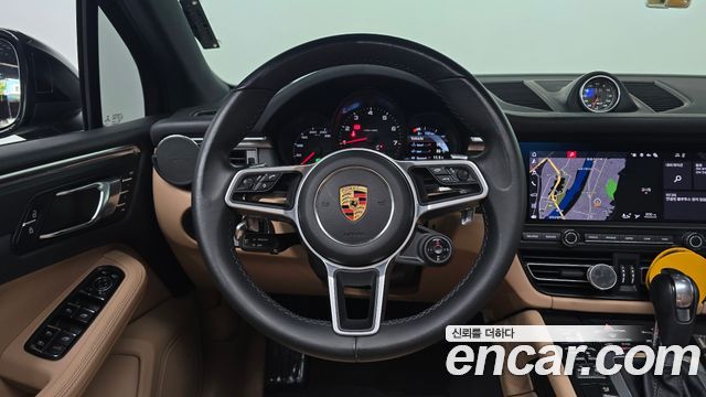 Porsche Macan 2.0 95B 2021 — фото 13