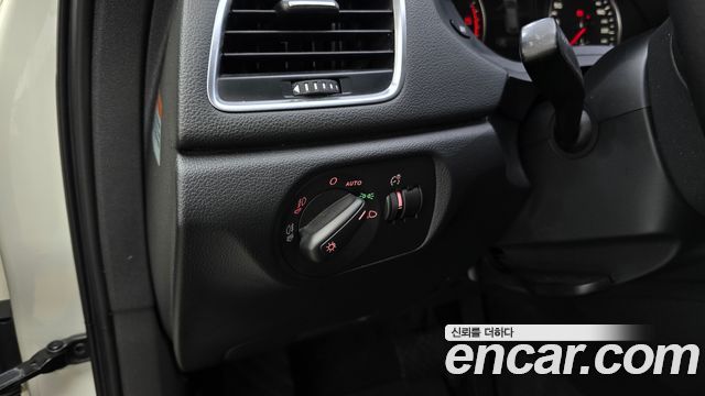 Audi Q3 2.0 TDI Quattro 8U 2014 — фото 18