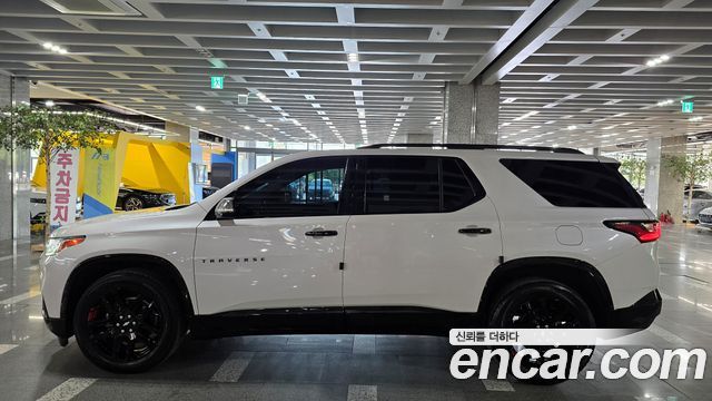 Chevrolet Traverse 3.6 AWD Redline 2021 — фото 4