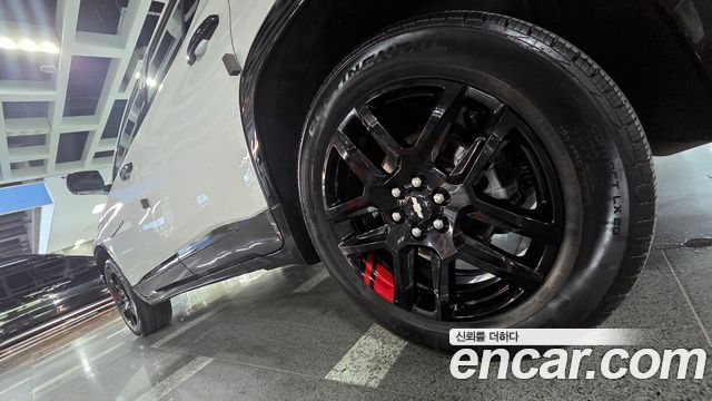 Chevrolet Traverse 3.6 AWD Redline 2021 — фото 24