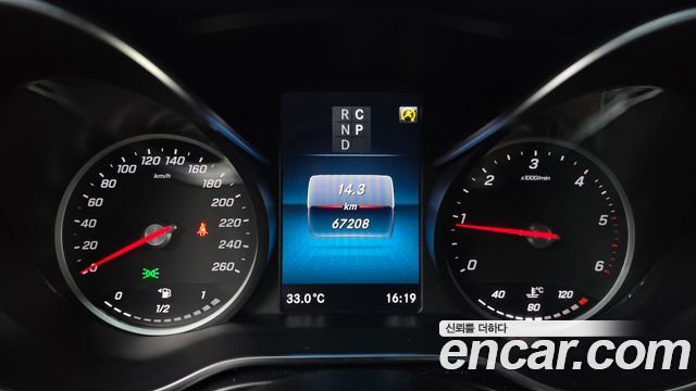 Mercedes-Benz V-Class V300 CDI W447 2021 — фото 8