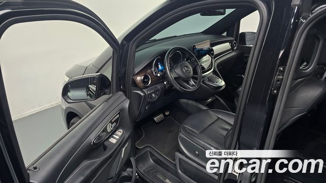 Mercedes-Benz V-Class V300 CDI W447 2021 — фото 15