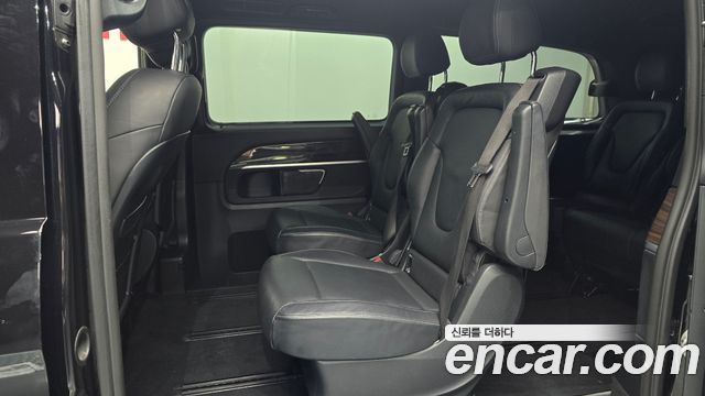 Mercedes-Benz V-Class V300 CDI W447 2021 — фото 16