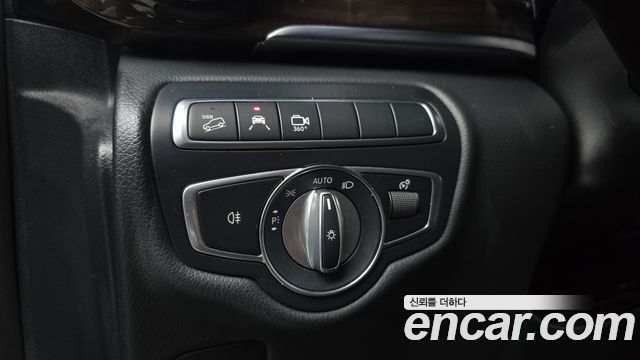 Mercedes-Benz V-Class V300 CDI W447 2021 — фото 18