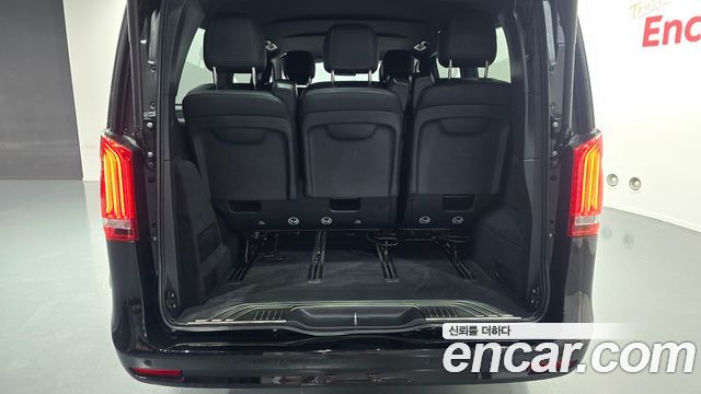 Mercedes-Benz V-Class V300 CDI W447 2021 — фото 23