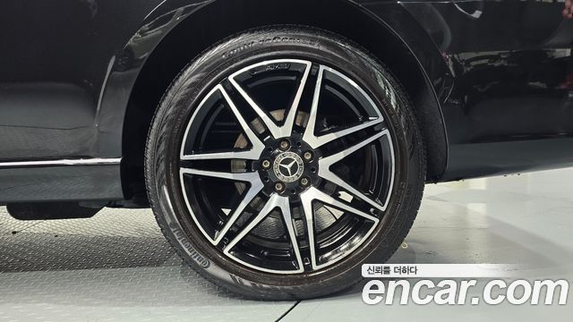 Mercedes-Benz V-Class V300 CDI W447 2021 — фото 27