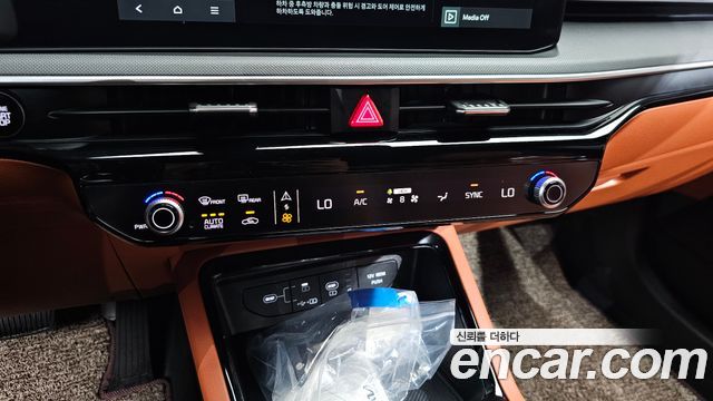 Kia K5 (III) 1.6 Turbo Prestige 2024 — фото 27