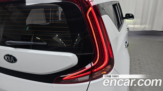 Kia Soul Booster 1.6 T-GDI Noblesse 2019 — фото 23