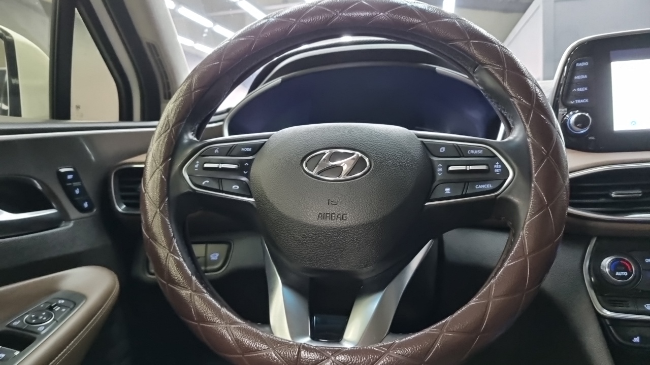 Hyundai Santa Fe (TM) Gasoline 2.0T 2WD Prestige 2020 — фото 16