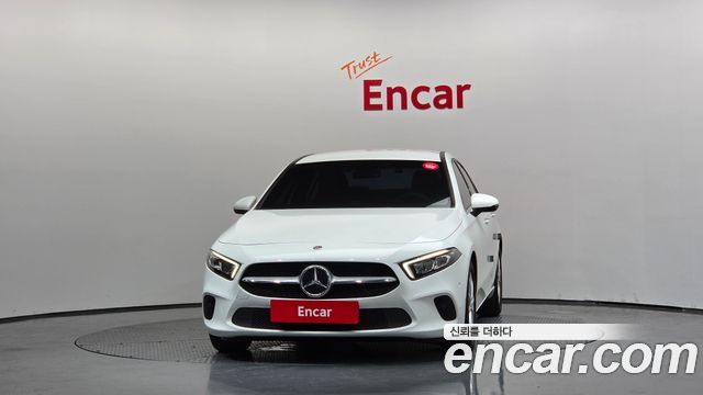Mercedes-Benz A-Class (W177) A220 Sedan 2020 — фото 3