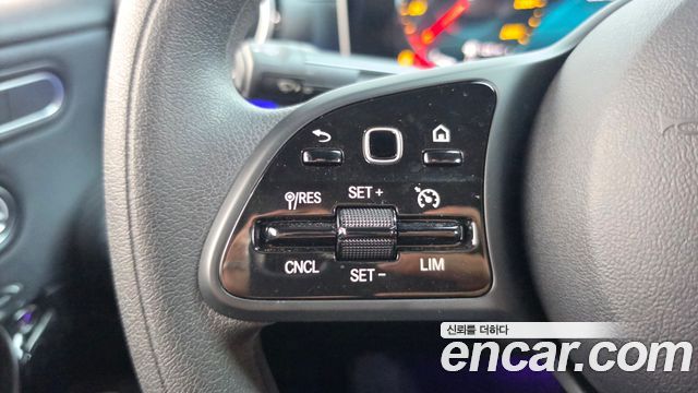 Mercedes-Benz A-Class (W177) A220 Sedan 2020 — фото 16