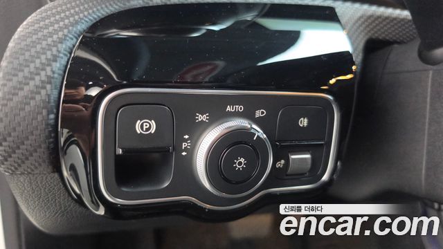Mercedes-Benz A-Class (W177) A220 Sedan 2020 — фото 17