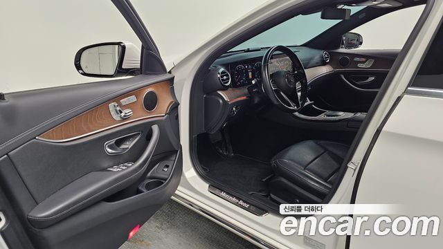 Mercedes-Benz E-Class (W213) E250 Exclusive 2021 — фото 10