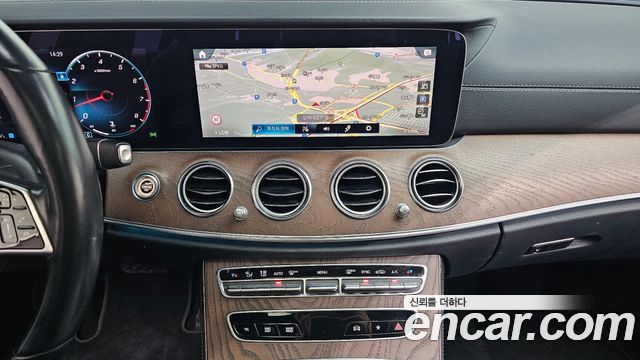 Mercedes-Benz E-Class (W213) E250 Exclusive 2021 — фото 15