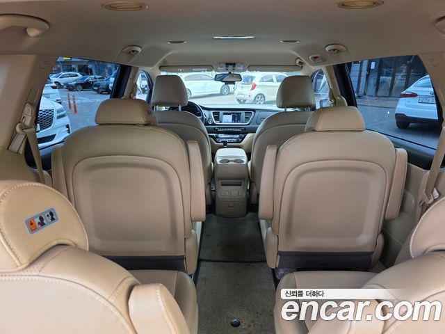 Kia Carnival 9-Seater Luxury 2019 — фото 24