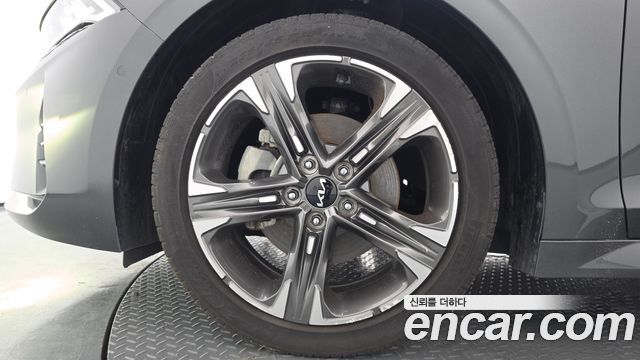 Kia K5 Hybrid (III) Signature 2023 — фото 5