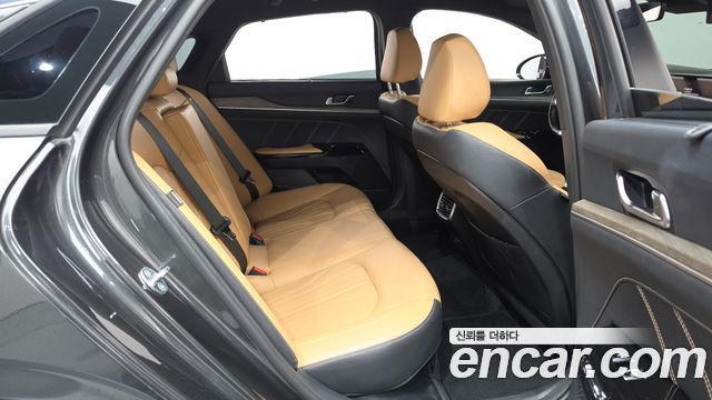 Kia K5 Hybrid (III) Signature 2023 — фото 11