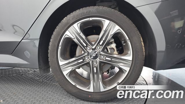 Kia K5 Hybrid (III) Signature 2023 — фото 21