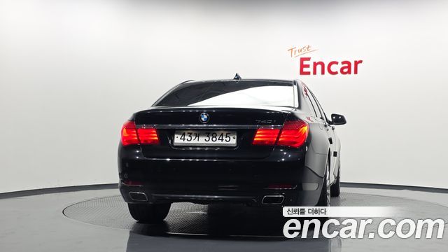 BMW 7 Series (F01) 740i 2012 — фото 4
