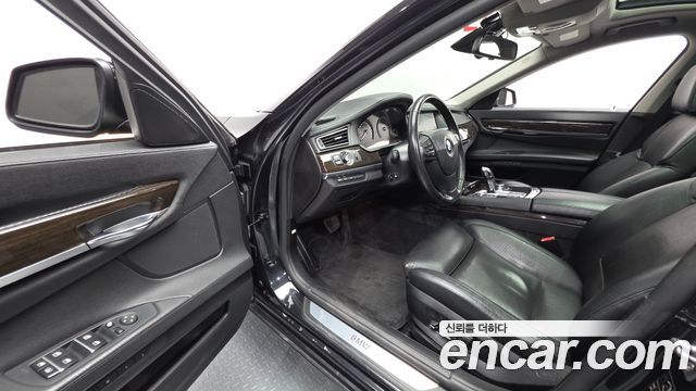 BMW 7 Series (F01) 740i 2012 — фото 10