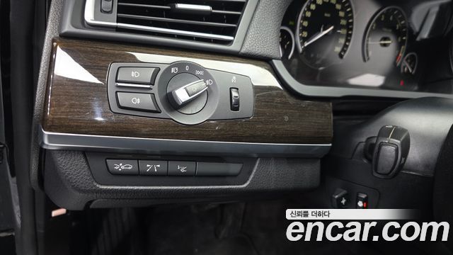 BMW 7 Series (F01) 740i 2012 — фото 12