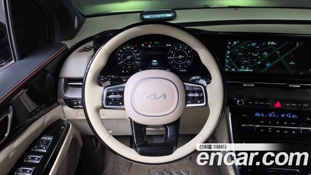 Kia Carnival (IV) Gasoline 7-seater Limousine(Special vehicle) 2022 — фото 16